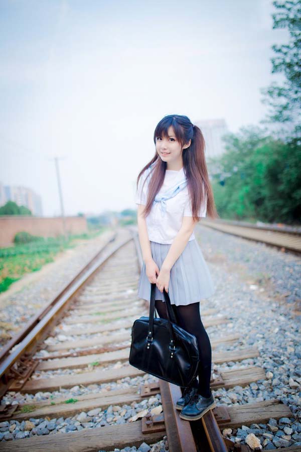 美女萝莉铁路制服写真清纯动人(3)